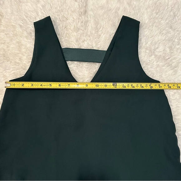 Banana Republic layered shell tank V-neck forest green/deep teal color size XS - Picture 10 of 10